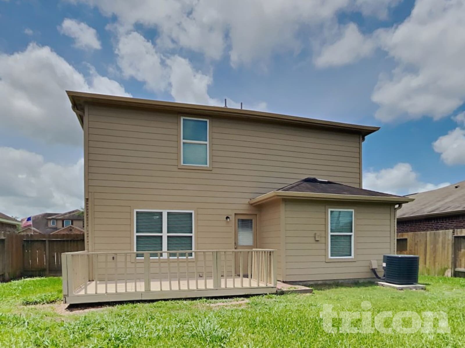 Building Photo - 334 Shoshone Ridge Dr