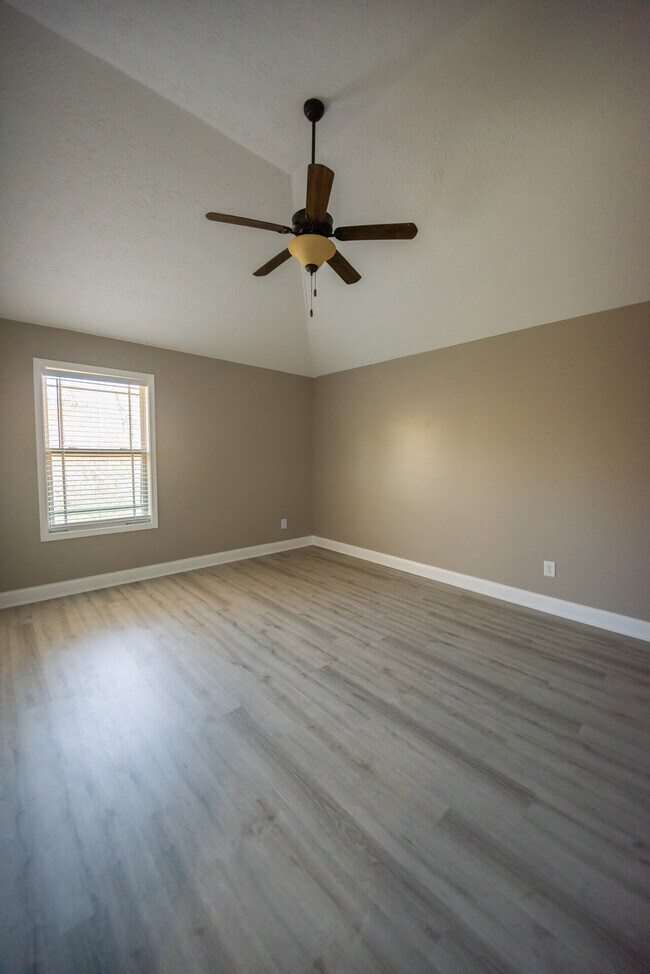 Building Photo - 8217 Lantern Ct