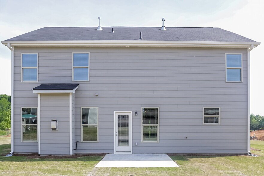 Building Photo - 11 Madison Ln