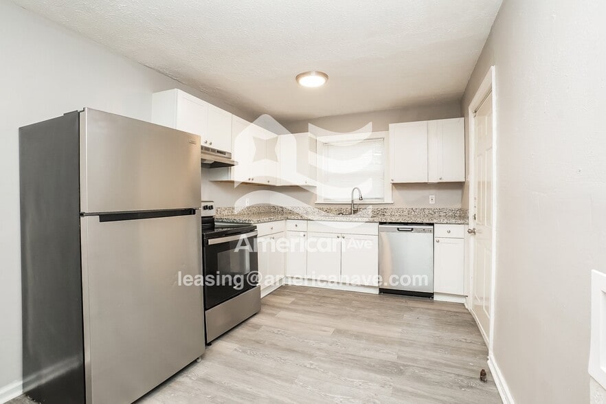 Building Photo - 314 Josanna St