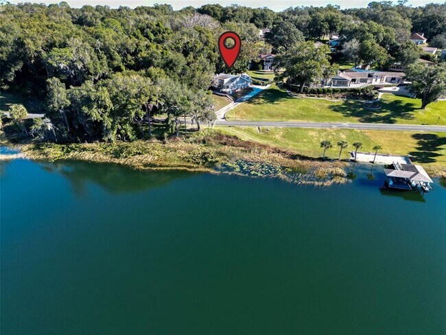 Building Photo - 2119 E Crooked Lake Dr