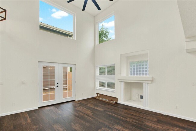 Building Photo - 4029 Orleans St