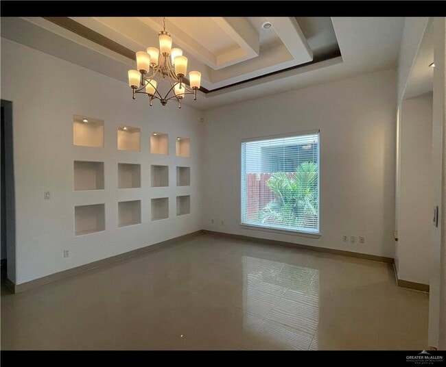 Building Photo - 23 E St