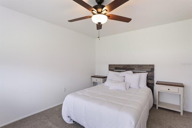Building Photo - 5424 America Dr