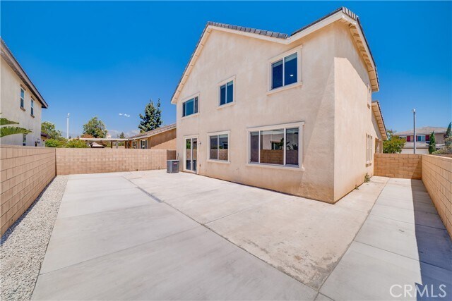 Building Photo - 12328 Twin Gables Dr