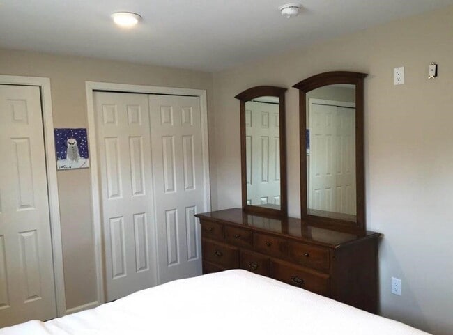 Building Photo - 1983 Alpha Cir