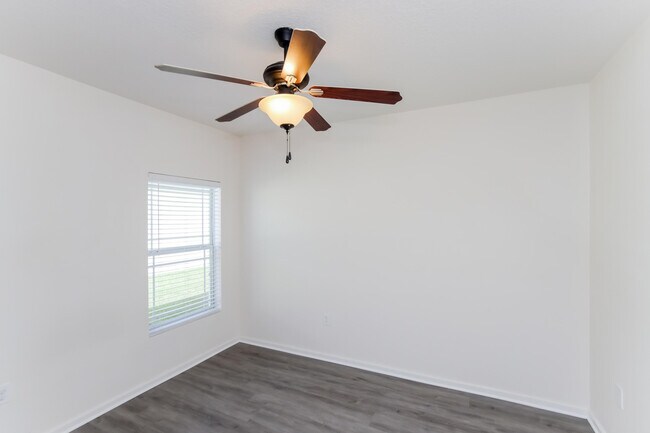 Building Photo - 236 Abernathy Cir