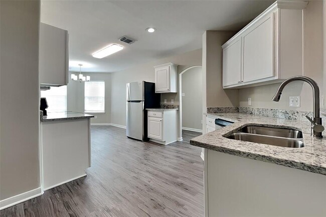 Building Photo - 28903 W Pecos River Ct