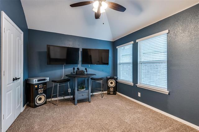 Building Photo - 8809 Conroe Dr