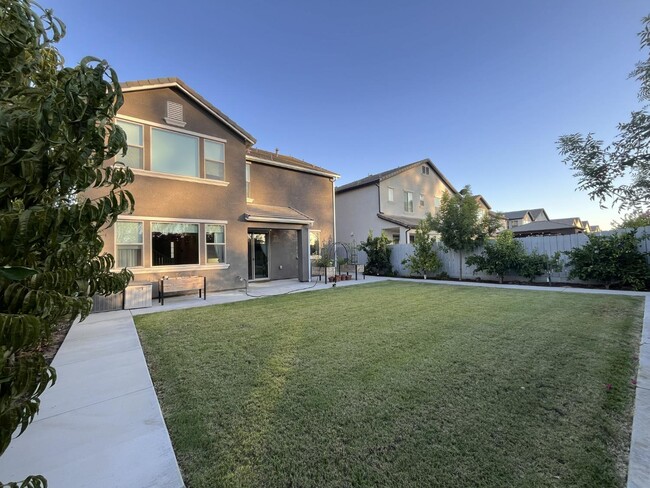 Building Photo - 11509 N Via Campagna Dr