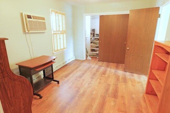 Building Photo - 4102 Elm Ave