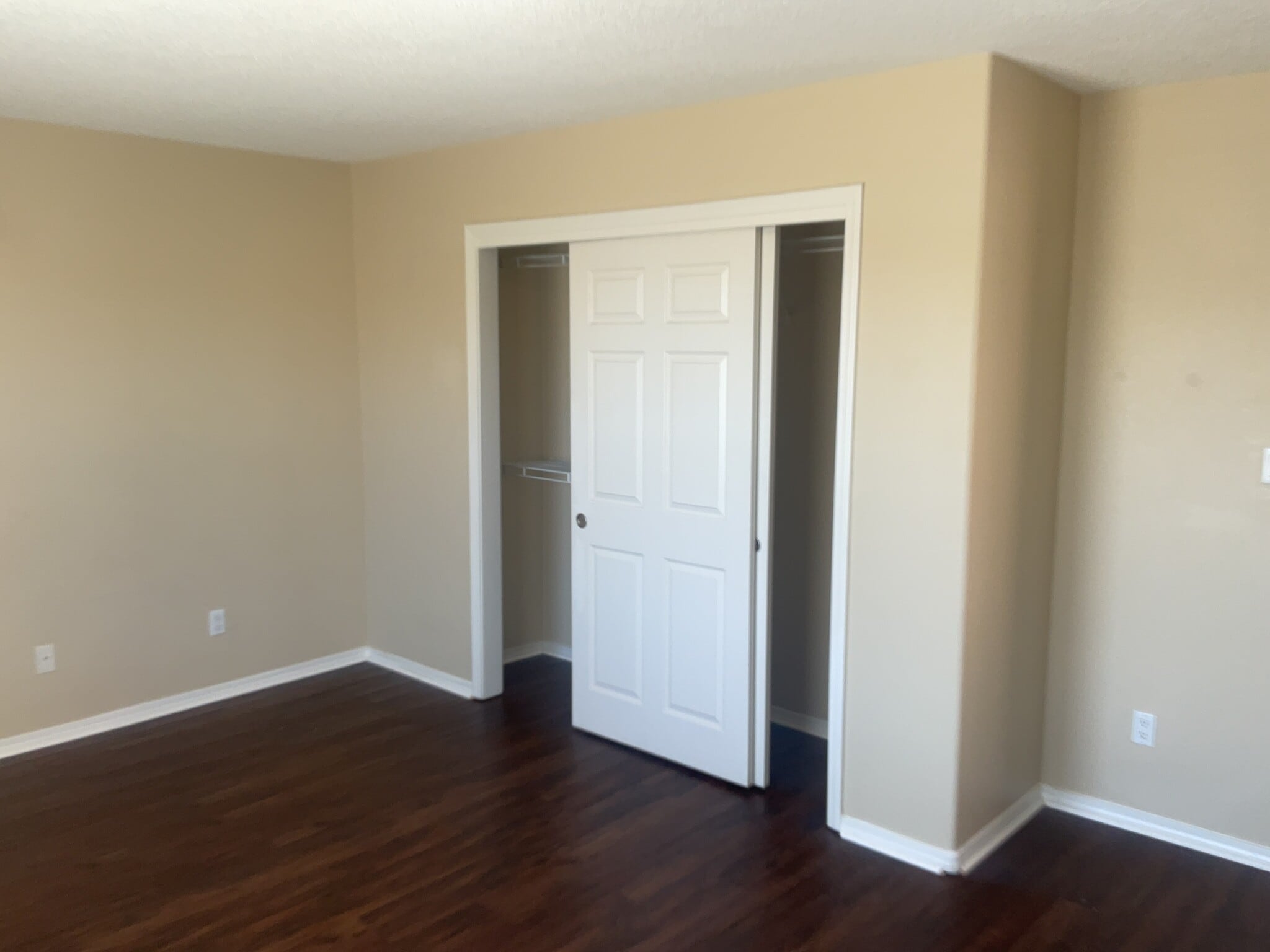 Building Photo - 3337 Cochiti St NE