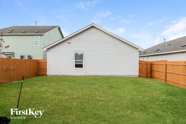 Building Photo - 10407 McClintock Dr