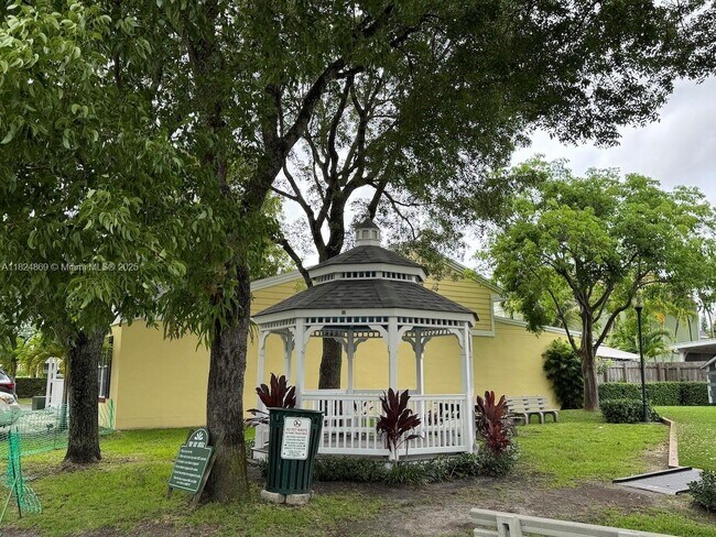 Building Photo - 11715 SW 113th Terrace