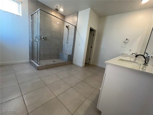 Building Photo - 612 Emerson Creek Ct