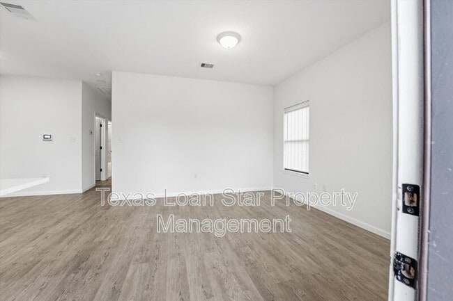 Building Photo - 319 N Carolina St