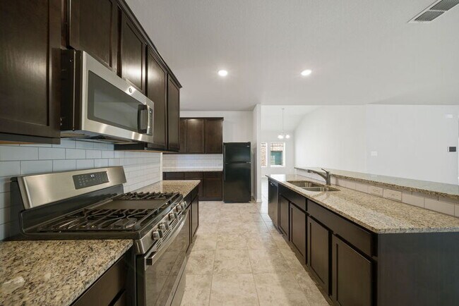 Building Photo - 8907 Arundal Garden