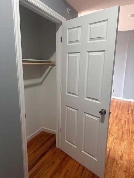 Building Photo - 231 Dayton Ave