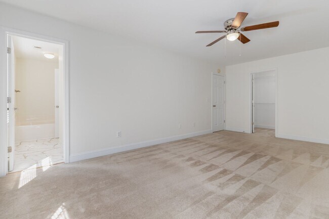 Building Photo - Stylish 3 Bedroom Home in The Sought-After Lake Carolina