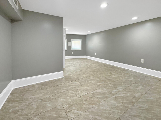 Building Photo - 2265 Reisterstown Rd