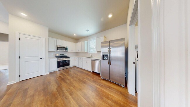 Building Photo - 632 Shropshire Dr