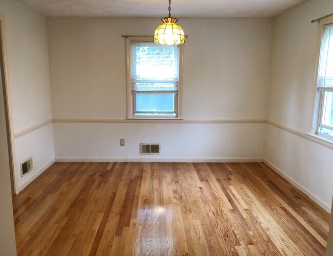 Dining room - 21 High St