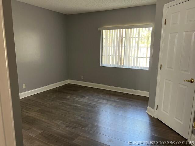 Building Photo - 2163 Madeira Dr