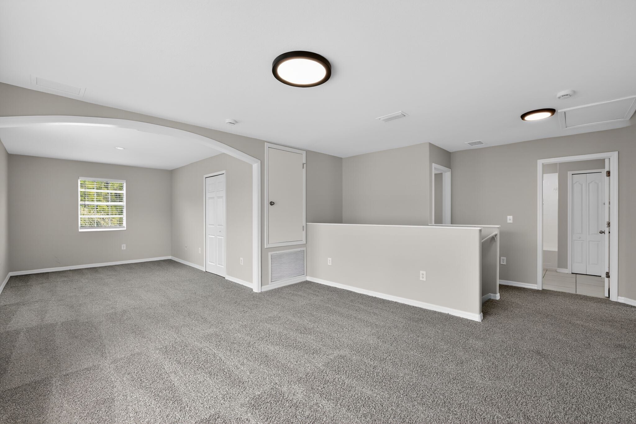 Building Photo - 10629 Shady Preserve Dr