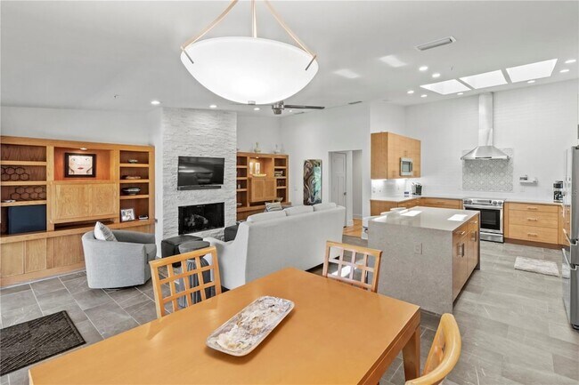 Building Photo - 2377 Harbour Oaks Dr