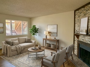 Building Photo - 5 Month lease special, $100/mo off! Priced at $1348 after discount. 2 Bed, 1 Bath Apartment. RENT...