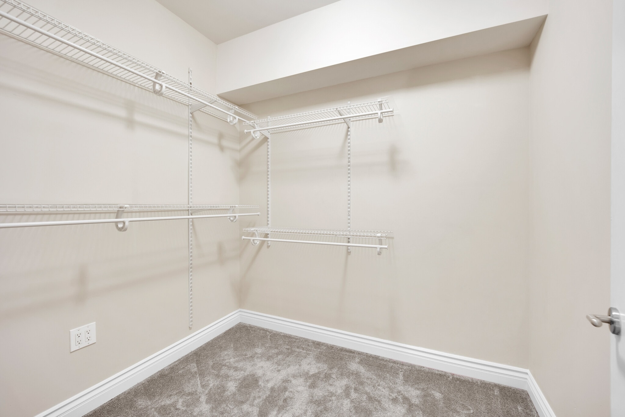 Building Photo - 2777 Paradise Rd