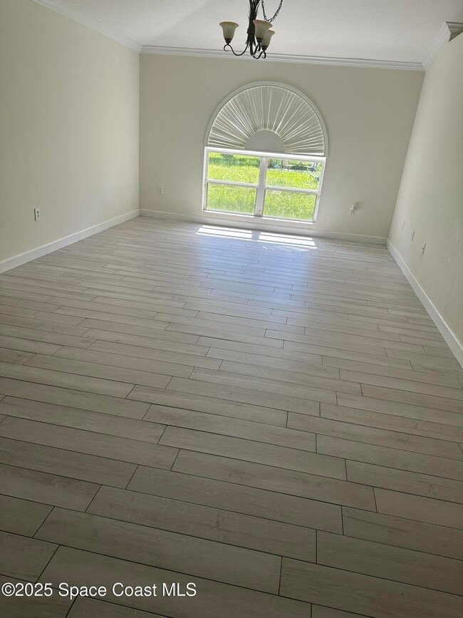 Building Photo - 930 Sable Cir SE