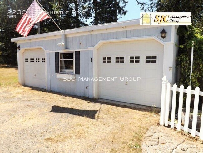 Building Photo - 22301 Entwhistle Rd E