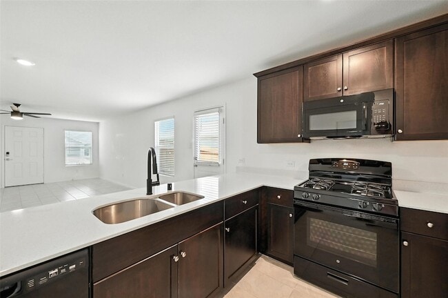 Building Photo - 2733 Slatewood Dr
