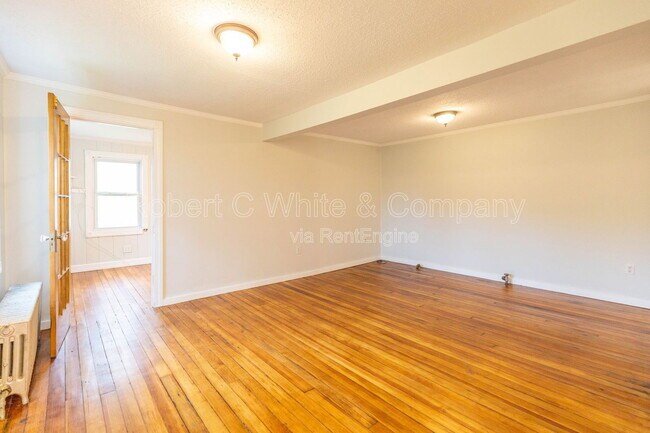 Building Photo - 257 Scantic Rd