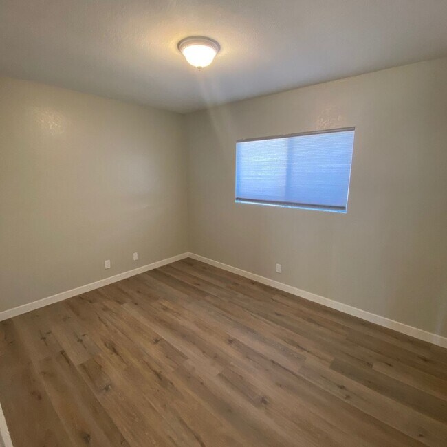 Building Photo - 21375 Bear Valley Rd