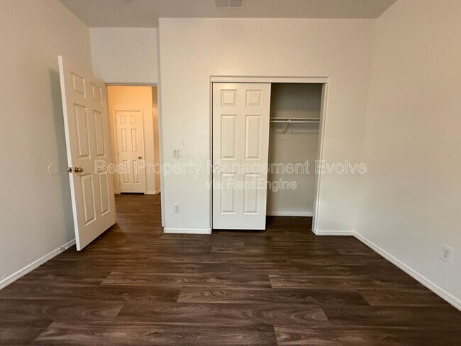 Building Photo - 7337 W St Catherine Ave