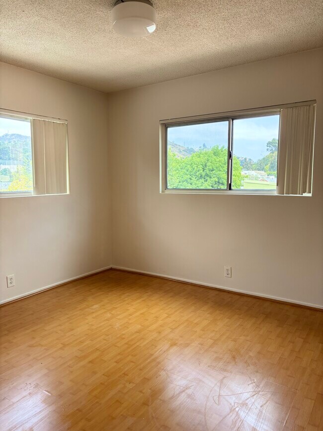 Building Photo - 6825 Whitley Ter