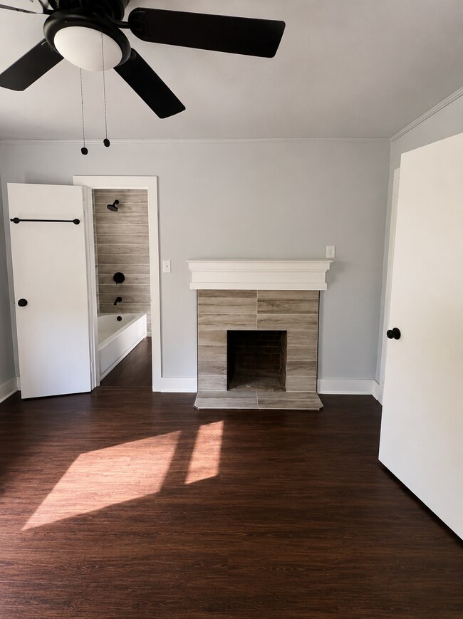 Building Photo - 8457 Thomaston Rd
