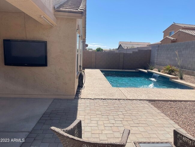 Building Photo - 4038 S 183rd Dr