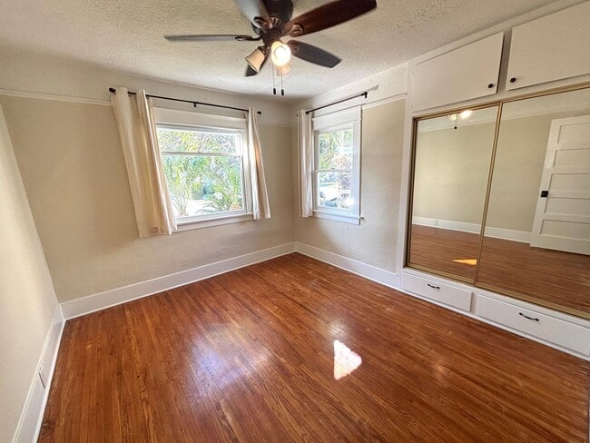 Building Photo - Charming 2 Bedroom 1 Bath home in desirabl...