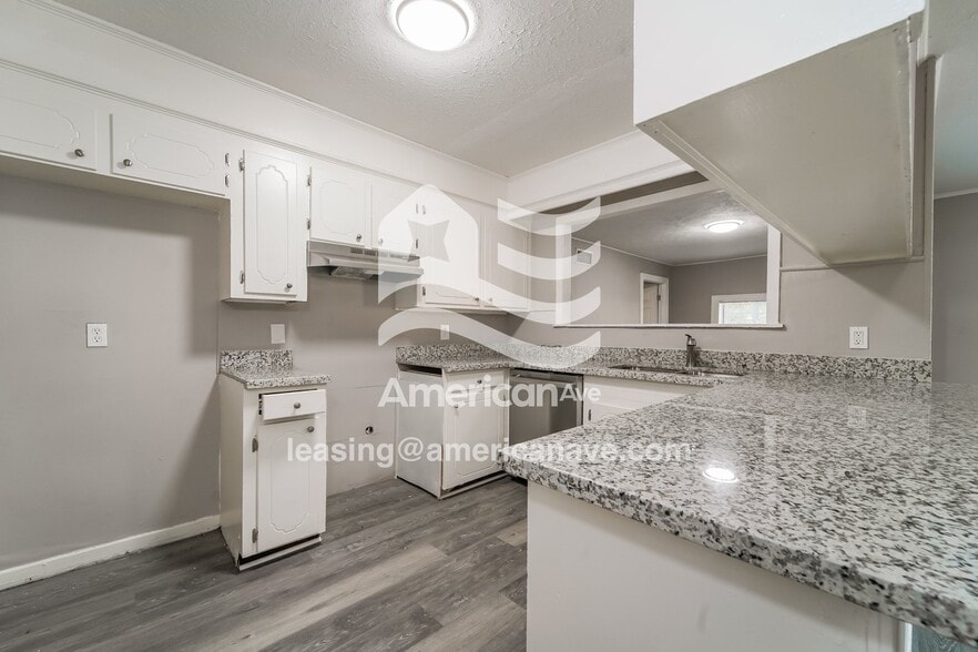 Building Photo - 657 Upper Darby Rd