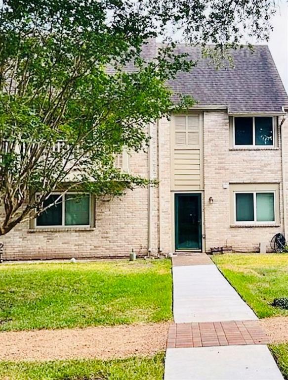 Primary Photo - 2112 Greenbriar Colony Dr