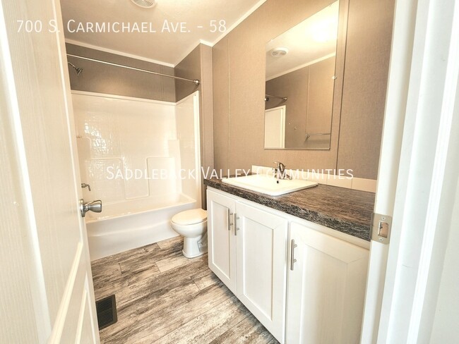 Building Photo - 700 S Carmichael Ave