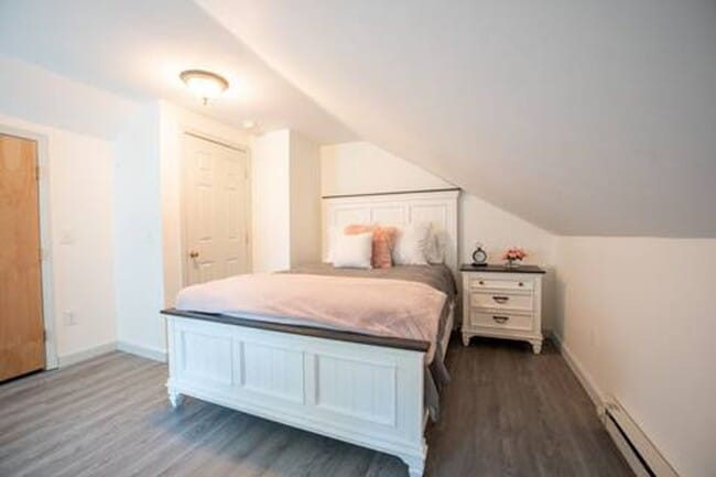 Building Photo - Historic Cape Cod with Modern Comfort Alon...