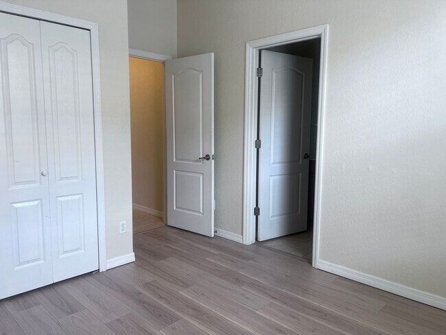 Building Photo - Stoneybrook 4BR/3BA Single Family Home in ...