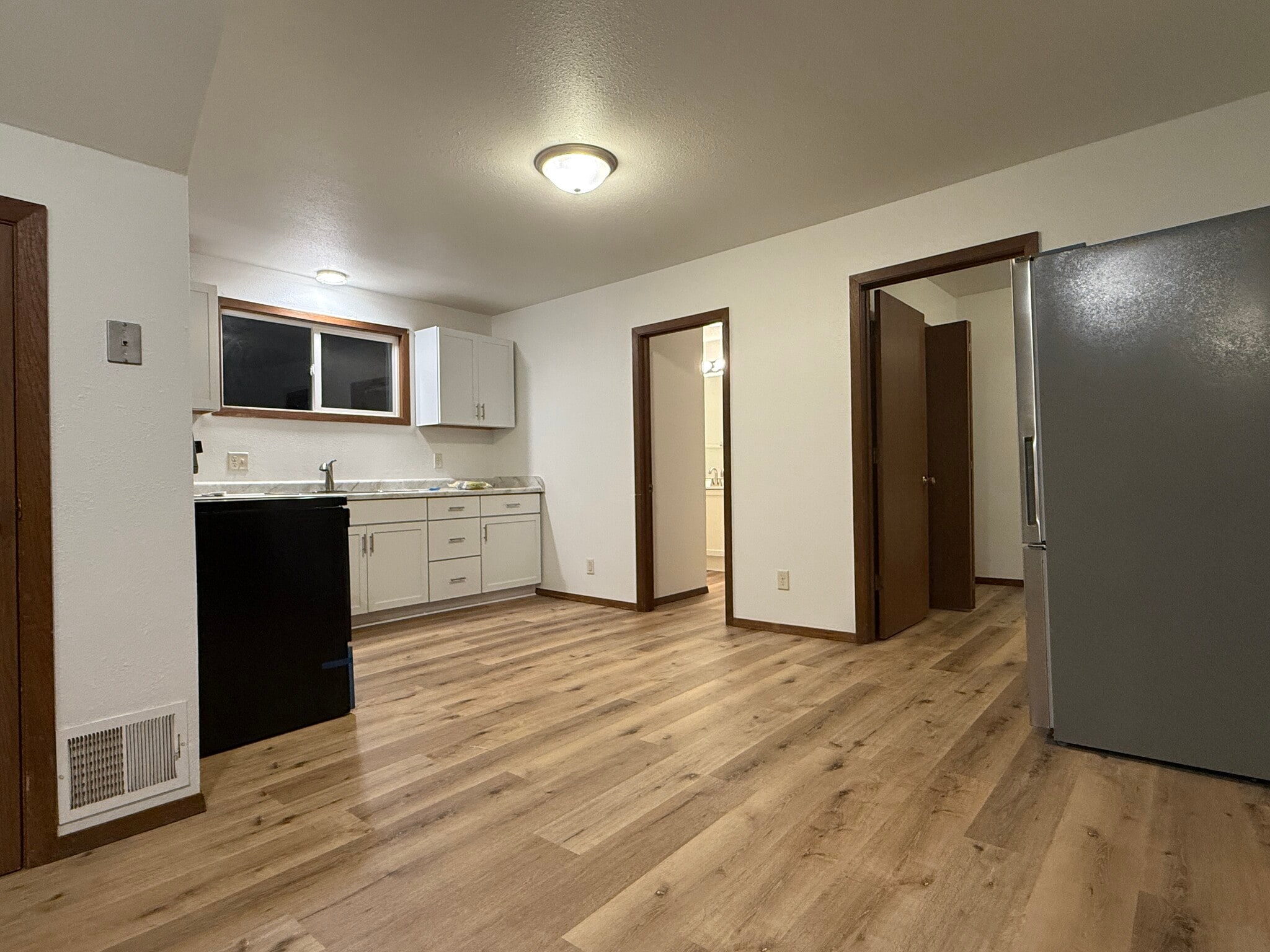 Building Photo - 1324 Bluff Ave