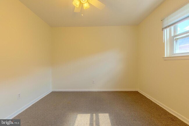 Building Photo - 8124 Langdon St