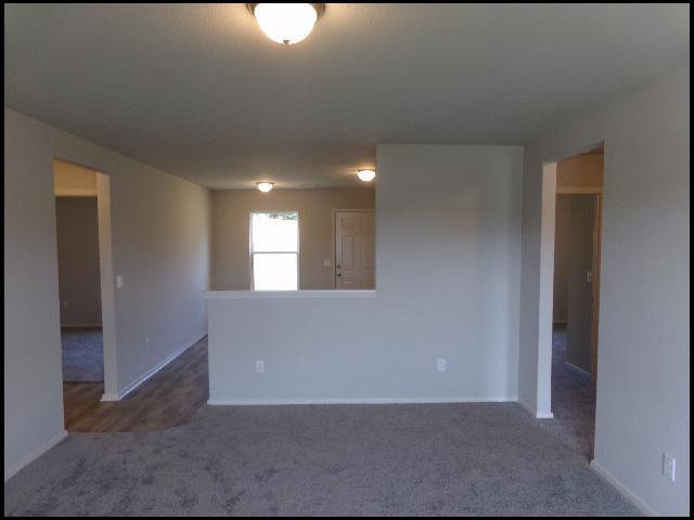 Building Photo - 10 Wisteria Dr