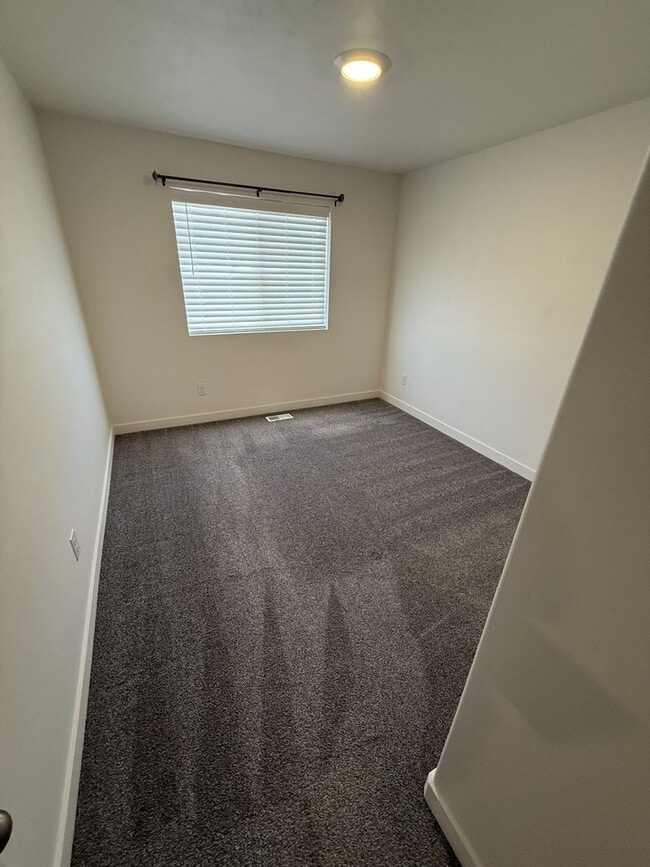 Building Photo - Beautiful Home in Spanish Fork